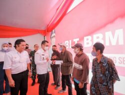 Dampingi Pj Gubernur Banten, Pilar Bagikan BLT BBM